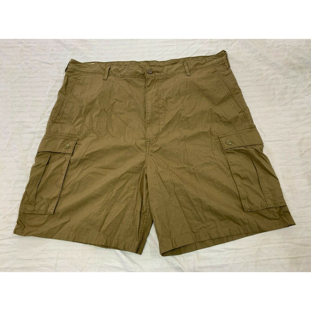 LEVIS STRAUSS MENS CARGO SHORTS SIZE 42
